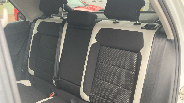 Volkswagen T-Roc 1.5 TSI EVO SEL 5dr Petrol Hatchback